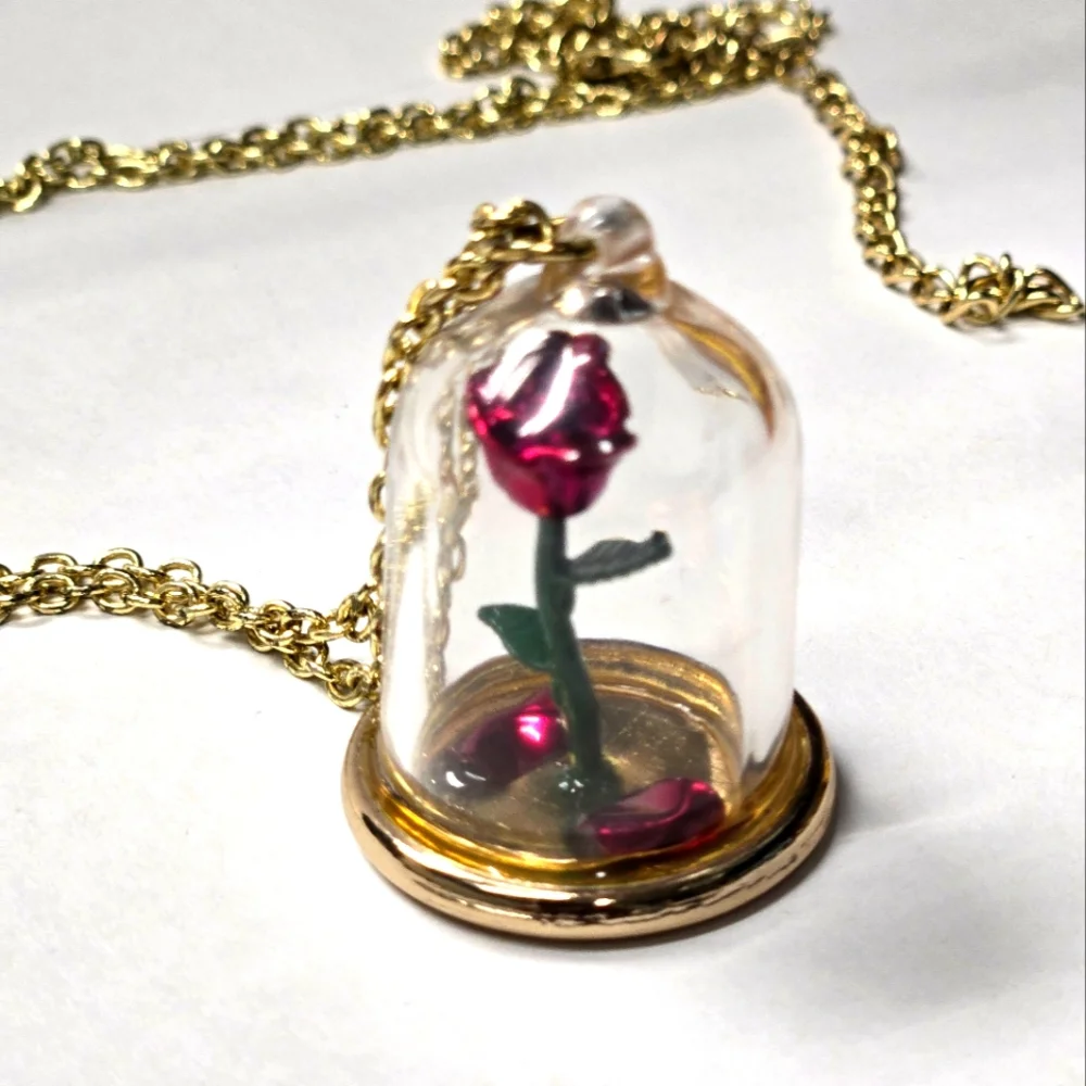 Beauty and the Beast necklace - Picture 5 of 5